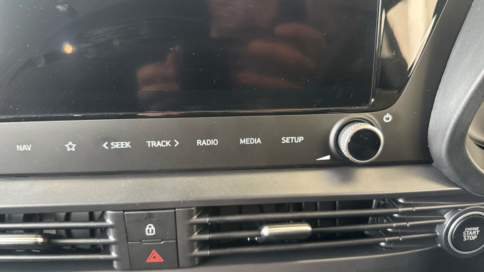 Hyundai i20 1.0T GDi 90 Tech Line 5dr Petrol Hatchback - Image 27